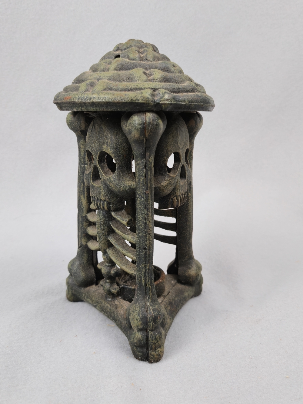 Heavy Cast Iron Skeleton Skull Tealight Candle Holder Gothic Pagoda Decor